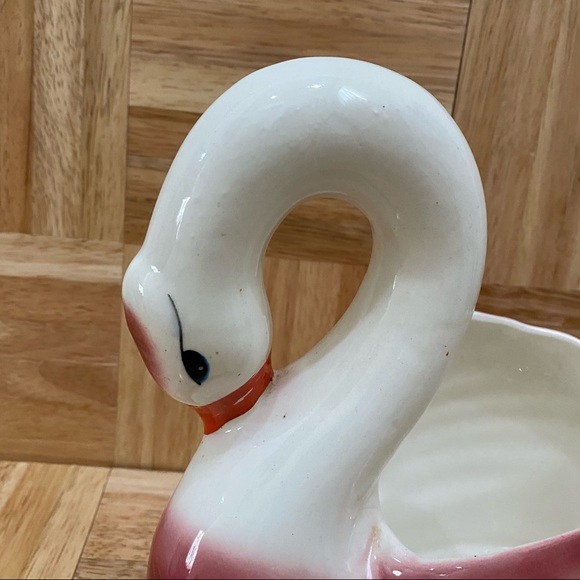 Vintage Pink & White 8 1/2” Large Swan Planter Ceramic Glazed Pottery Swan - Picture 9 of 14